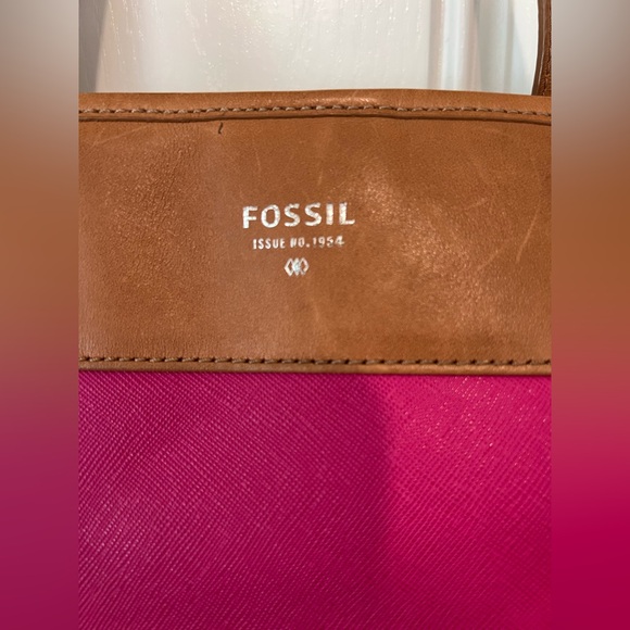 Fossil Women's Sydney Shopper Shoulder Tote Bag Purse Magenta Pink Fuschia EUC! - Picture 2 of 16